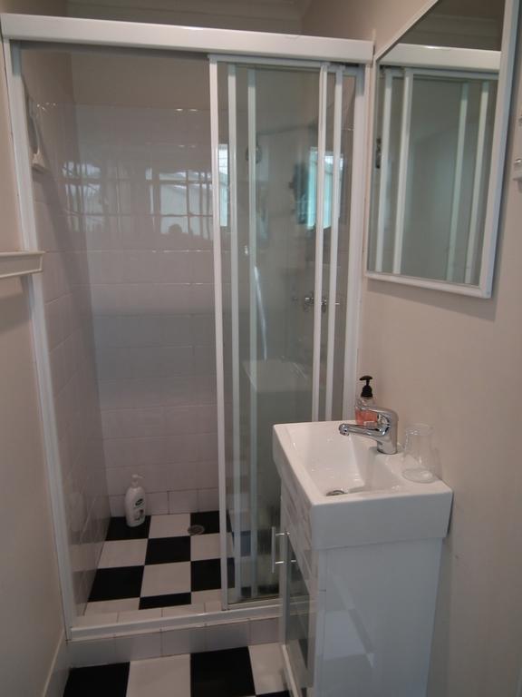 Frenchs Forest Bed And Breakfast Сидни Стая снимка