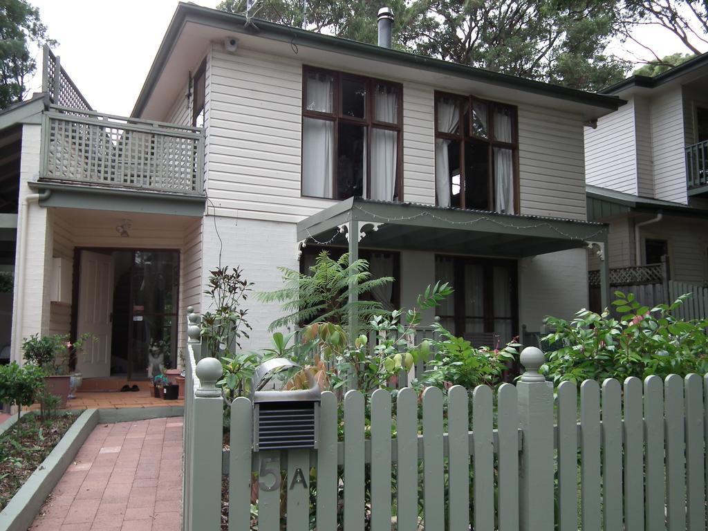 Frenchs Forest Bed And Breakfast Сидни Екстериор снимка